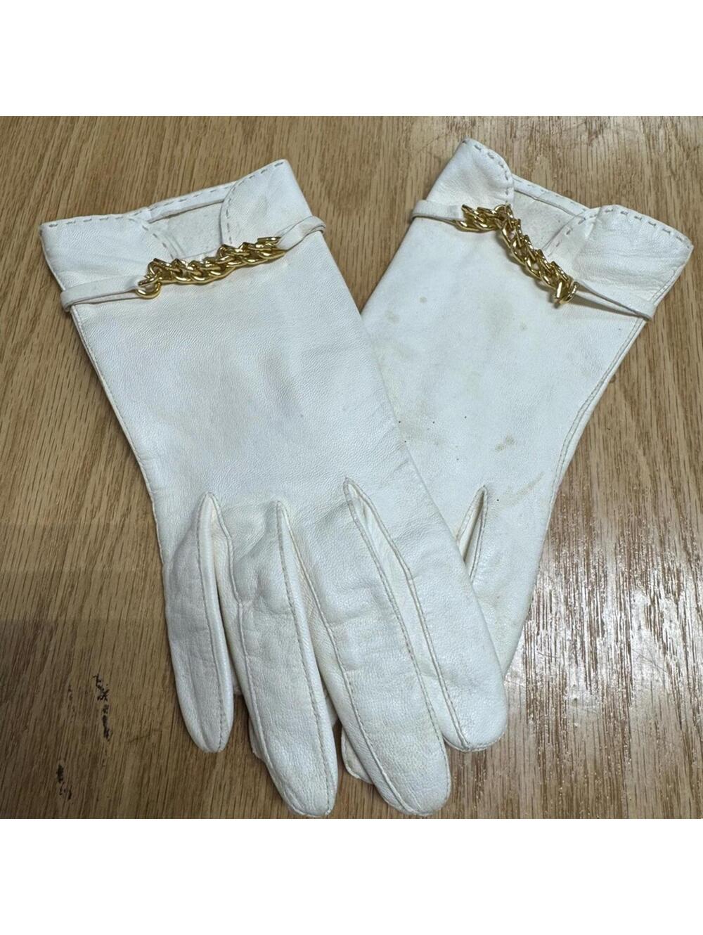 Mid-Century Kislav White Leather Gloves – Gold Chain Detail, Petite XS